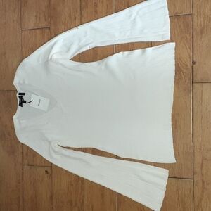 THEORY V.NECK TUNIC PULLOVER BELL SLEEVES WHITE LUSTRATE SIZE M